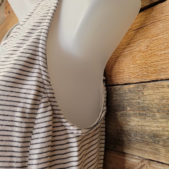 Freeway junior girl cream and black stripped dress size medium - Picture 4 of 9